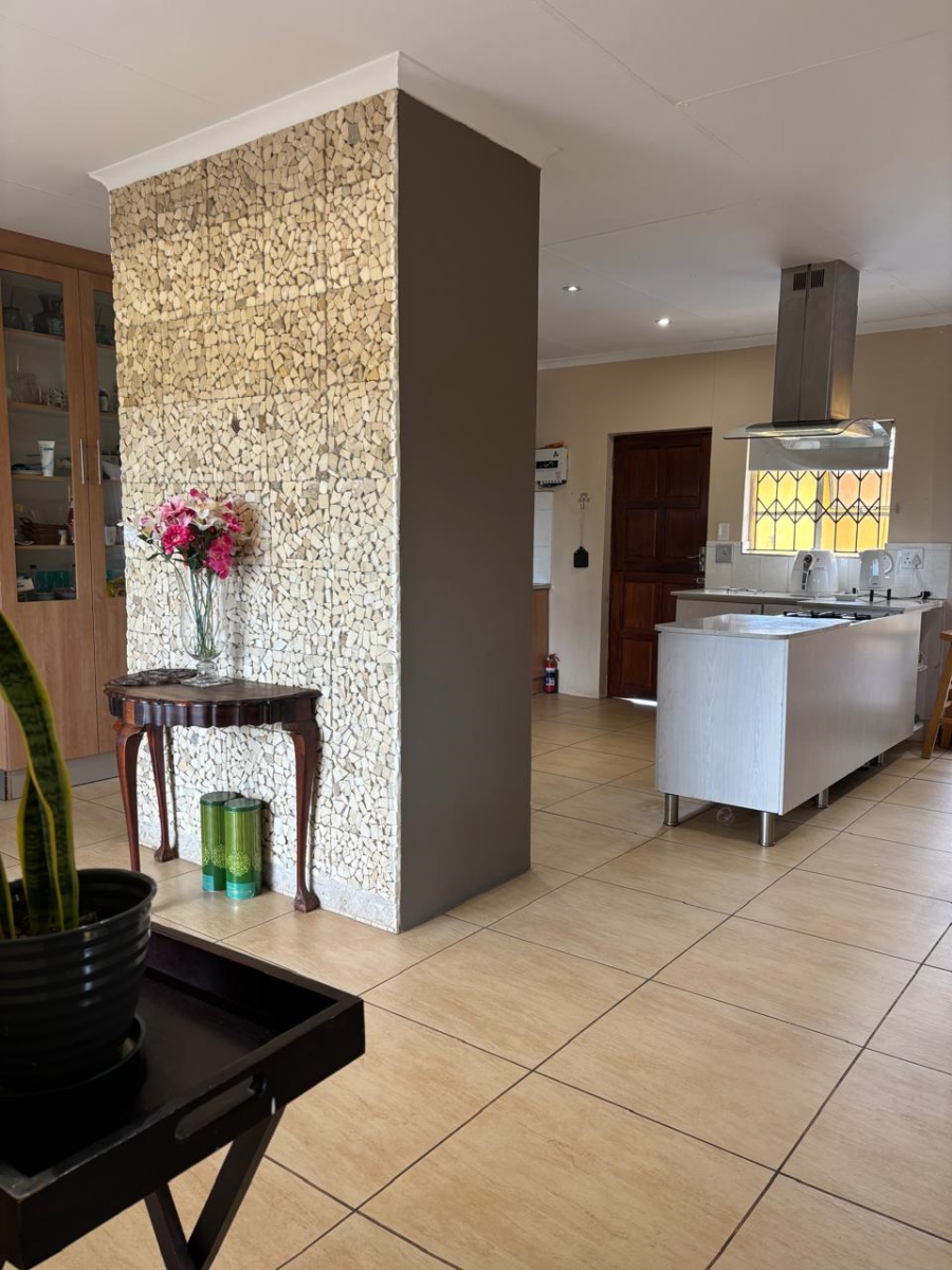 8 Bedroom Property for Sale in Rustenburg Rural North West